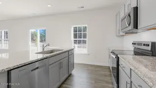 976 Misty Creek Drive, Aberdeen, NC 28315 – photo 8: Kitchen