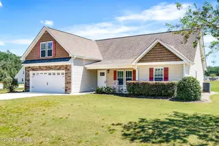 19 Darel Street, Rocky Point, NC 28457 – photo 2: Front