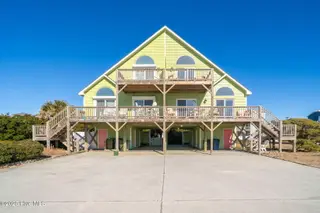 1914 Ocean Drive E, Emerald Isle, NC 28594 – photo 5: 3-web-or-mls-chadwick-visuals-1914-ocean