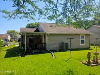 3611 Windy Trail, New Bern, NC 28560 — 2-bedroom home in Taylors Creek, New Bern, NC, photo 4 of 18