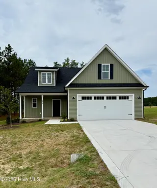 158 Spring Meadows Drive, Aberdeen, NC 28315 – photo 1: IMG_3709