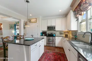 301 Hedrick Street, Beaufort, NC 28516 – photo 16: Kitchen with granite counters