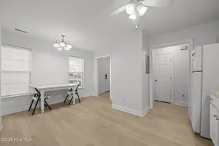 4144 Brook Creek Lane B, Greenville, NC 27858 – photo 10: 25-web-or-mls-LHV_9943