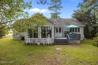 6105 Pelican Drive, New Bern, NC 28560 – photo 2: 1-web-or-mls-0C0A4899