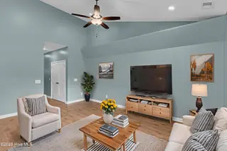 182 Lincoln Place Circle, Leland, NC 28451 – photo 7: 182-Lincoln-Pl-Cir-00008 - 4