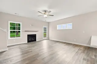 987 Rialto Lane, Ayden, NC 28513 – photo 17: 36-web-or-mls-IMG_3702_edit