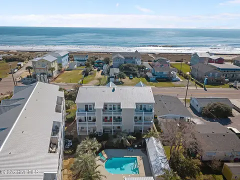 337 Fort Fisher Boulevard N, Kure Beach