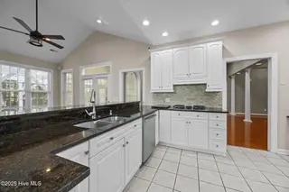 509 S Middleton Drive NW, Calabash, NC 28467 – photo 13: 30-web-or-mls-IMG_2468