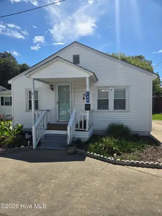 109 Carteret Avenue, Beaufort, NC 28516 – photo 1: 20260805_113928