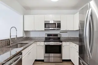 6211 Wrightsville Avenue Apt 102, Wilmington, NC 28403 – photo 12