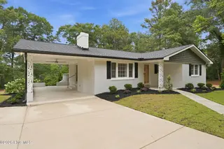 601 Bethesda Avenue, Aberdeen, NC 28315 – photo 2: 601 Bethesda Avenue