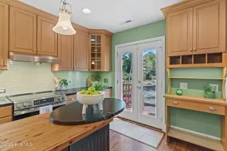 109 Wayne Drive, Wilmington, NC 28403 – photo 11: 27-web-or-mls-DSC00623