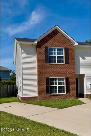 2502 Bluff View Court A, Greenville, NC 27834 – photo 2: IMG_1950