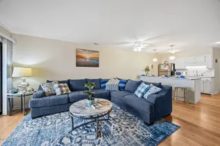 9100 Reed Drive 1108, Emerald Isle, NC 28594 – photo 10: Living Area