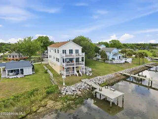 103 Waterfront Avenue, Newport, NC 28570 – photo 15: Back yard