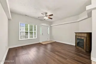 102 Sea Knight Lane, Havelock, NC 28532 – photo 9: 34-web-or-mls-DSC_9008_edit