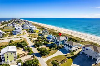 3107 Ocean Drive, Emerald Isle, NC 28594 – photo 12: Oceanfront home in Emerald Isle