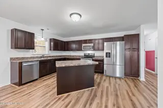 719 Savannah Drive, Jacksonville, NC 28546 – photo 14: 30-web-or-mls-_RAD9554