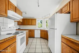 146 Ryder Cup Boulevard, Pinebluff, NC 28373 — 3-bedroom manufactured home in Oakwood Hill, Pinebluff, NC, photo 11 of 43
