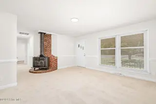 1709 W Wilson Street, Tarboro, NC 27886 – photo 15: Living Room