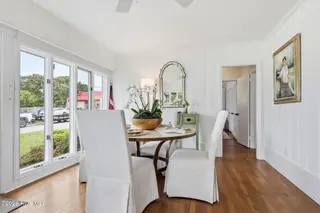 2112 Evans Street, Morehead City, NC 28557 – photo 18: 20-web-or-mls-1S3A7670