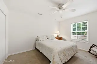 216 Lord Granville Drive, Morehead City, NC 28557 – photo 20: 24-web-or-mls-216 Lord Granville 087_edi