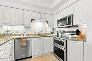 1550 Salter Path Road 405, Indian Beach, NC 28512 – photo 6: 7-web-or-mls-590A9449_edit
