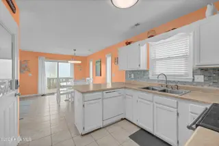 608 S Shore Drive, Surf City, NC 28445 – photo 12: IMG_3485