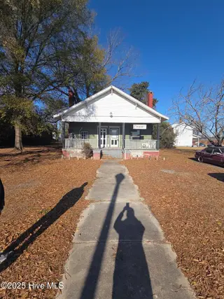 1102 Dickinson Avenue, Greenville, NC 27834 – photo 13: 20251216_102547