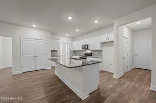 233 Lake Tyler Drive, New Bern, NC 28560 – photo 11: 1-web-or-mls-DSC_9438