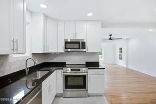 2113 Princess Place Drive, Wilmington, NC 28405 – photo 6