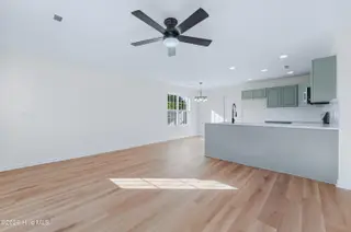 20 S Shelby Road, Southport, NC 28461 — 3-bedroom home in Boiling Spring Lakes, Southport, NC, photo 8 of 30