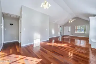 223 Riverbend Road, Jacksonville, NC 28540 – photo 7: Living Room