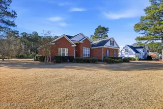 107 W Raintree Lane, Goldsboro, NC 27534 – photo 2: 02-107 W Raintree Ln-2