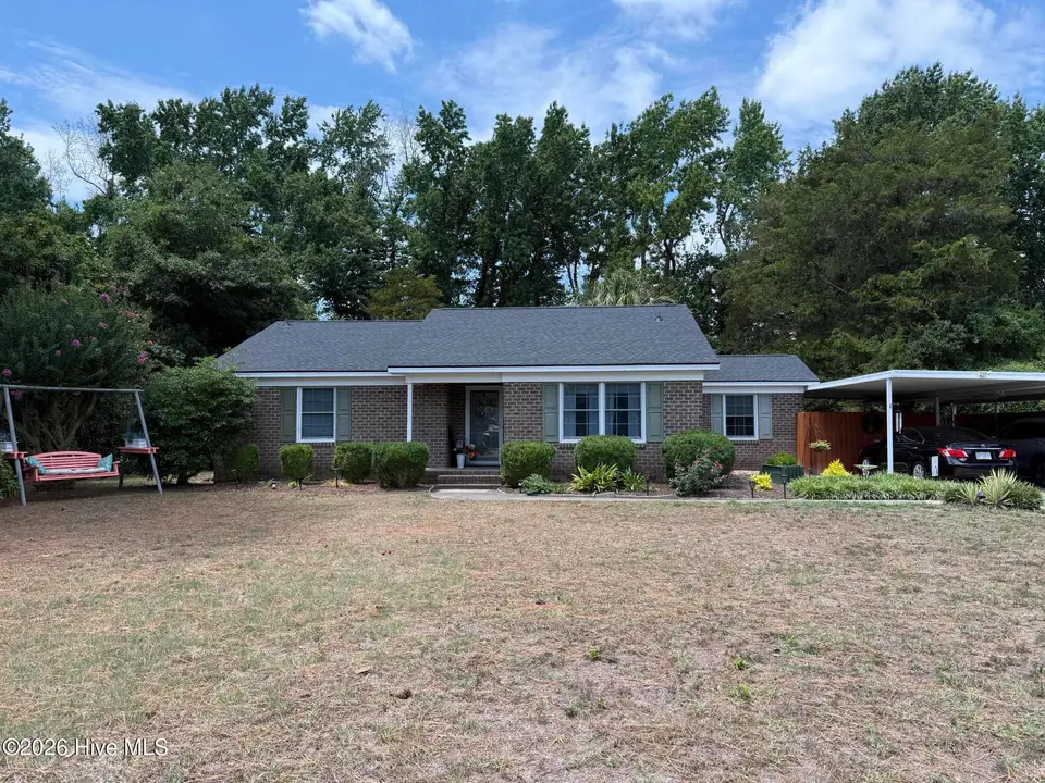 103 King Arthur Road, Greenville, NC 27858 – photo 1 of 29: 103 king arthur front pic