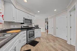 1737 Caracara Drive, New Bern, NC 28560 – photo 10: 1737 Caracara Drive, New Bern, NC 28560