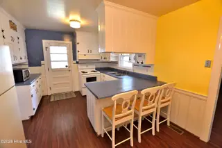3621 Gail Drive, Rocky Mount, NC 27804 — 3-bedroom home in Woodridge, Rocky Mount, NC, photo 10 of 32: Kitchen