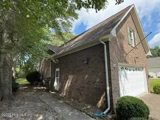 104 Knollwood Court, New Bern, NC 28562 – photo 17: Left Side