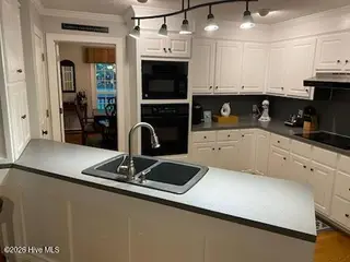 506 Pamlico River Drive, Washington, NC 27889 – photo 4: Kitchen