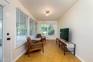 1309 Pelican Drive, New Bern, NC 28560 — 3-bedroom home in Fairfield Harbour, New Bern, NC, photo 5 of 51: 1309 Pelican Drive, New Bern, NC
