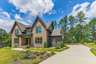 315 Sloan Lane, Pinehurst, NC 28374 – photo 4: 260528-315Sloan-8625-2