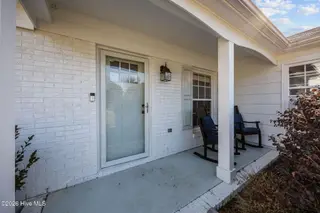 303 Greenbriar Drive, Jacksonville, NC 28546 – photo 5: 41-web-or-mls-303 Greenbriar Dr. 84
