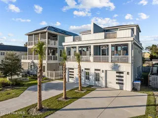 504 Ocean Boulevard Unit B, Carolina Beach, NC 28428 – photo 3: 3-web-or-mls-DJI_0953