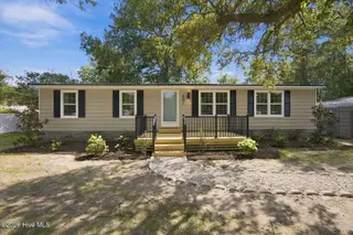 621 Harbor Drive SE, Bolivia, NC 28422 — 3-bedroom manufactured home in Sunset Harbor, Bolivia, NC, photo 2 of 44