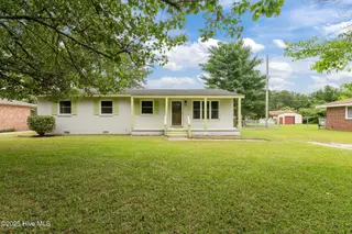210 Glenburnie Drive, New Bern, NC 28560 – photo 2: 1-web-or-mls-DSC_4411