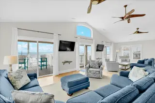 100 Oleander Court, Surf City, NC 28445 — 8-bedroom home in Bland Shores, Surf City, NC, photo 14 of 72