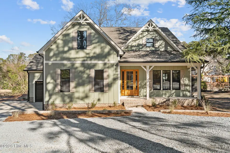 245 W Connecticut Avenue, Southern Pines, NC 28387 – photo 1 of 49: 245 W. Connecticut Ave.
