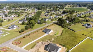 2809 Tucker Hill Drive, Grimesland, NC 27837 – photo 9: 10-web-or-mls-DJI_20250908102353_0070_D