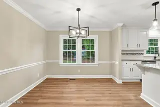 2214 Somerset Drive N, Wilson, NC 27893 — 4-bedroom home in Smith Properties, Wilson, NC, photo 12 of 37: 21-web-or-mls-DSC04605