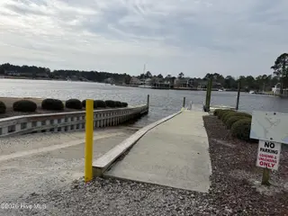 2072 91 Royal Pines Drive, New Bern, NC 28560 – photo 22: Boat Ramp
